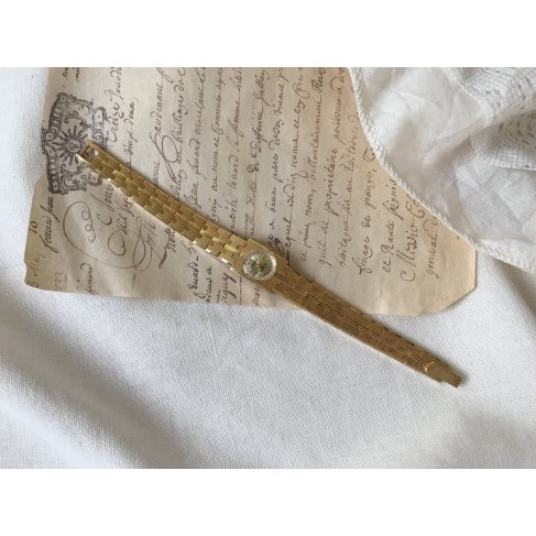 Vintage manual winding ladies watch